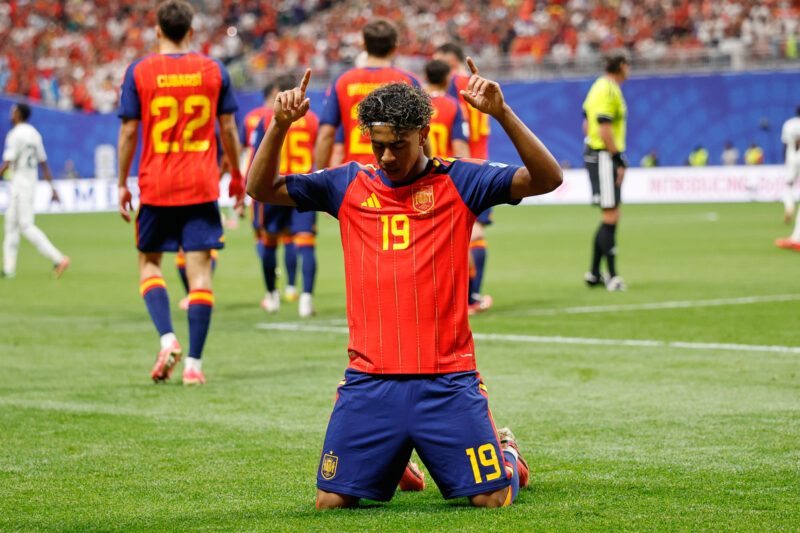 スペイン、前半から怒涛の3発!プライドを取り戻す快勝劇でサウジアラビアを圧倒