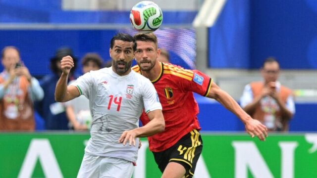シュート数2対11の猛攻を凌ぐ…イランの「鉄壁」守備で前半0-0折り返し