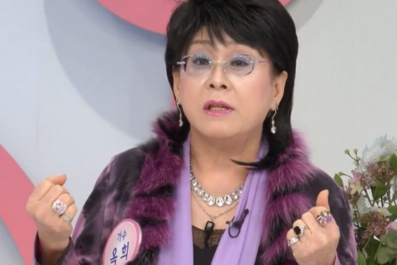 韓志日、「腎臓癌闘病」故オク姫の最後の道を見送る…「愛する妹が旅立つ」