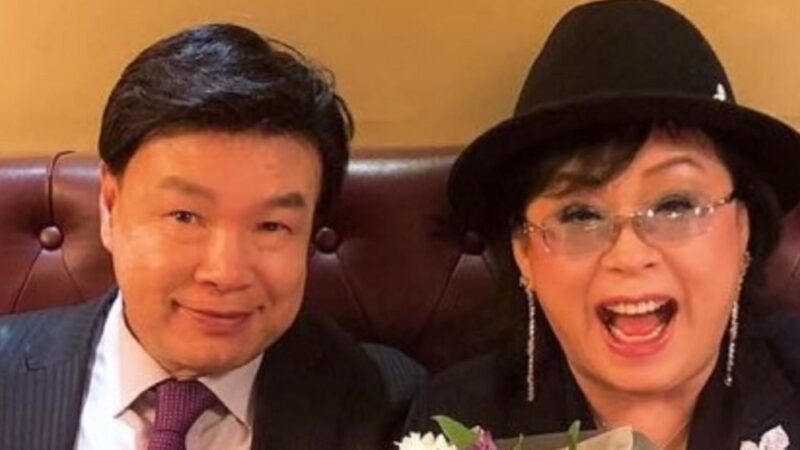 韓志日、「腎臓癌闘病」故オク姫の最後の道を見送る…「愛する妹が旅立つ」