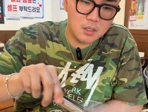 キム・スンジン、永登浦の老舗グルメを堪能…愉快な食べっぷりに注目集まる