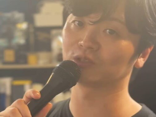 ファン・ガラム、「Legends Never Die」熱唱…「歌うことは幸せ」