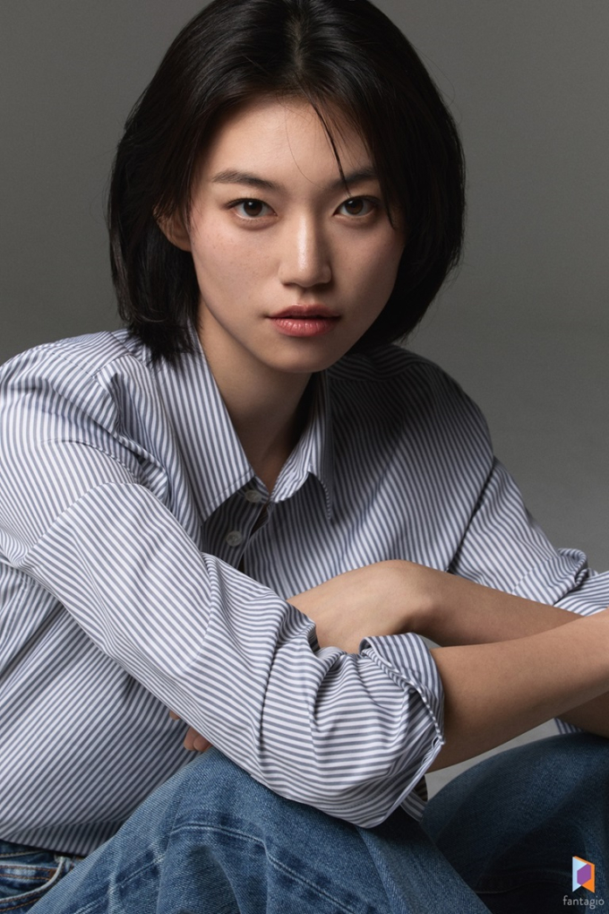 キム・ドヨン、新プロフィール写真を公開　圧倒的な美貌に視線集中