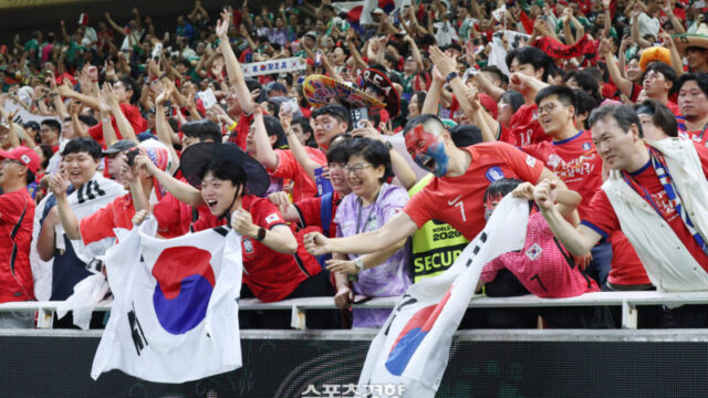 「韓国サッカーの聖地」モンテレイ、2000人の赤い大歓声が響き渡る