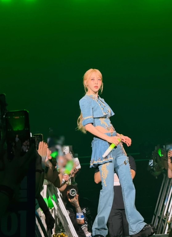MAMAMOOムンビョル、ソウル公演の舞台裏を公開…「MAMAMOOは続いていく」