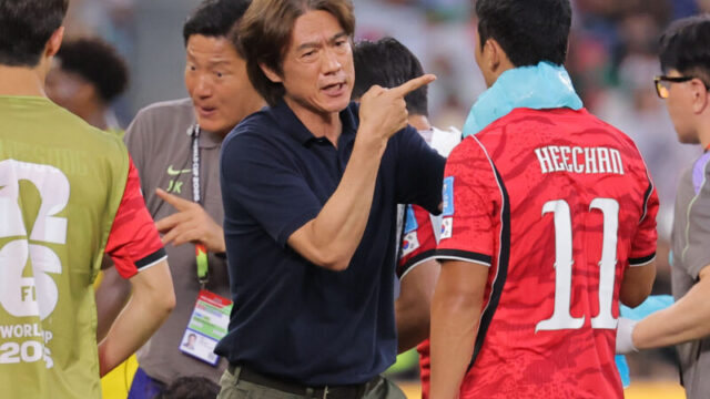 洪明甫監督、年俸は「W杯16強」級？20億ウォンではなく37億ウォン受領説が浮上