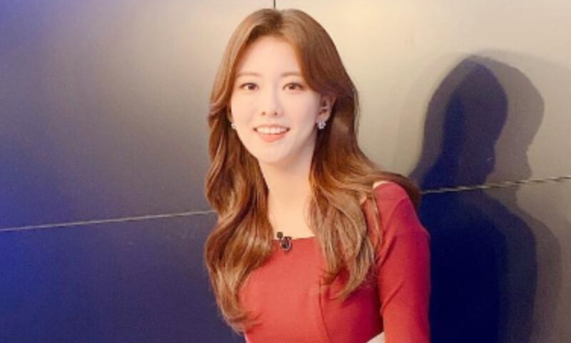 “SBS元女性アナ、財閥2世との結婚後も顕忠院で目撃「忘れない」”