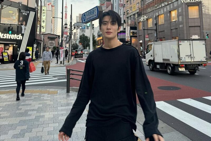 有名男性歌手、ビキニ美女との密着写真が流出…ネット騒然