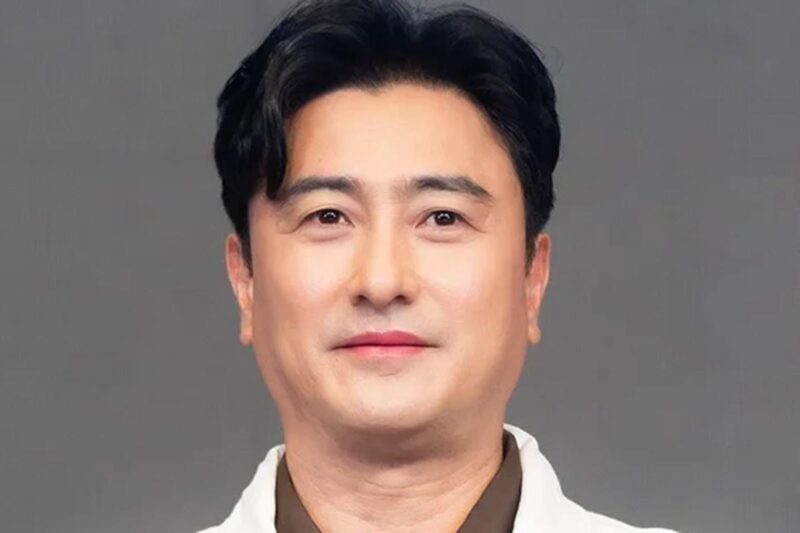 アン・ジョンファン、結婚25年で再び…サッカー界が騒然