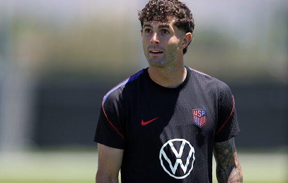 米サッカー代表、ゴルフカートで宿舎へ帰還　その驚きの理由は？