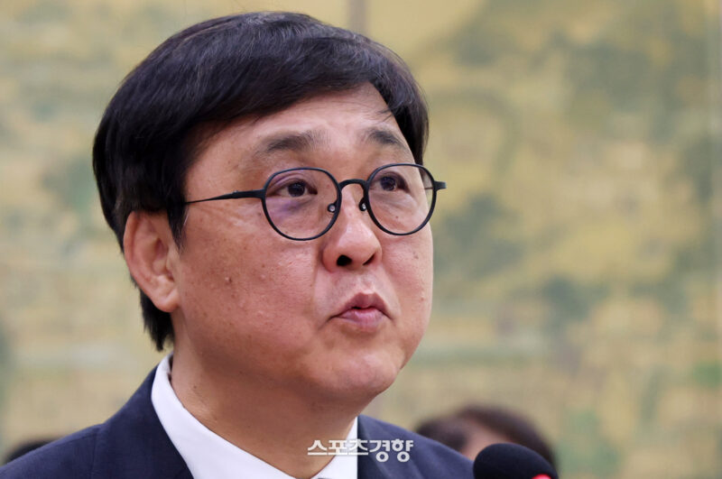 衝撃のグループリーグ敗退…文体部長官「委員会を設置し徹底調査、厳重に責任を問う」