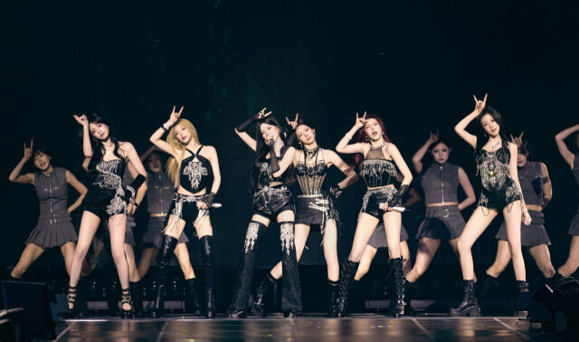 BABYMONSTER、BLACKPINKのDNAを確かに継承…最年少にも流れるYGの血 (総合)