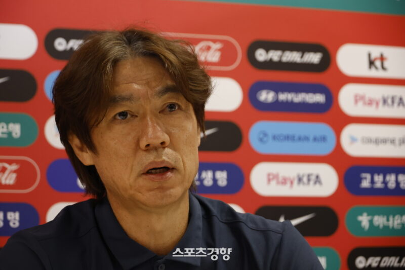 韓国代表・洪明甫監督が辞任　大統領批判後の電撃発表に海外メディアも速報「運営システムの刷新が必要」