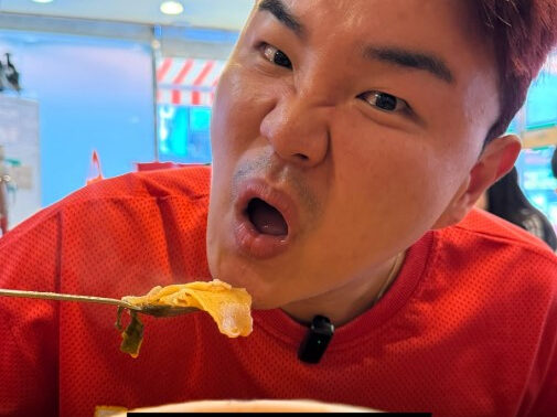 キム・スンジン、永登浦の老舗で40年愛される「絶品すいとん」を紹介…「二日酔い解消の決定版」