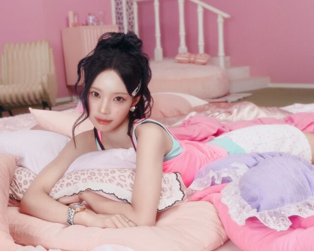 「リセンヌ」、7月カムバック…KARA「Pretty Girl」をリメイク