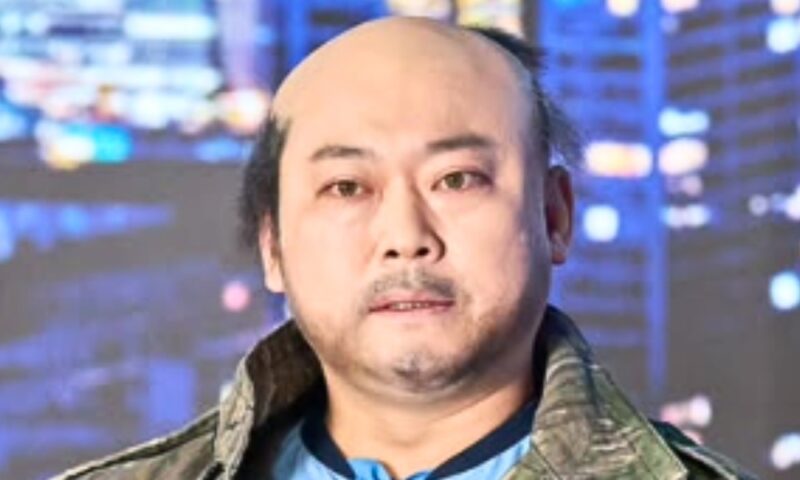 イ・ソンミン、軍隊の後遺症で脱毛症に…「眠れず鉄条網の警備」と告白（「ティキタカショー」）