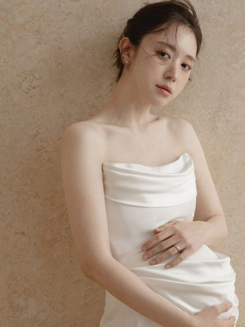 第2子妊娠中の有名女優、出産目前に完璧なDライン披露…幸せな日常が話題