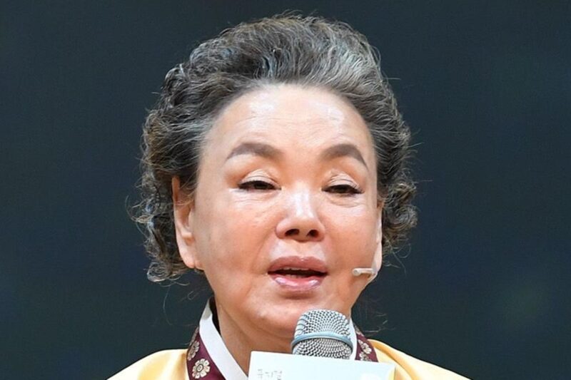 故キム・スミさん、突然の訃報に韓国芸能界が悲痛…追悼の声相次ぐ