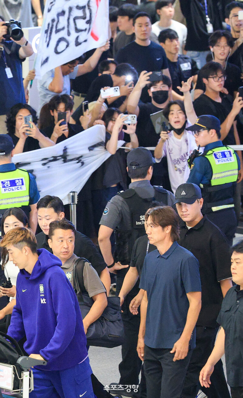 洪明甫監督の責任は重いが…「韓国は韓国に負けた」　監督以外の選手たちは本当に完璧だったのか