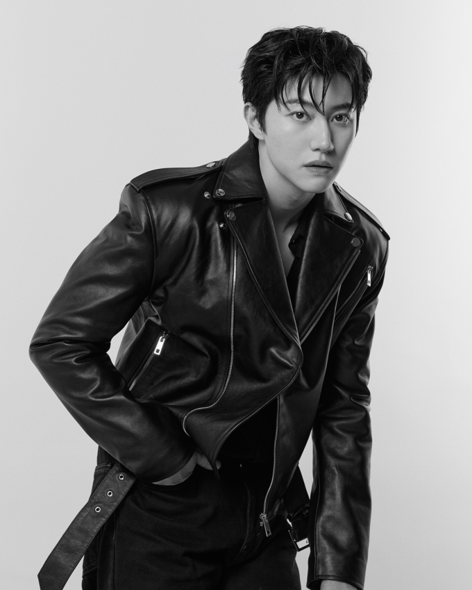 THE BLACK LABEL移籍のクァク・ドンヨン、新プロフィール写真を公開