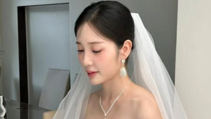 金メダリストとの熱愛報道のアイドル出身女優、注射打った近況公開「歩く総合病院」