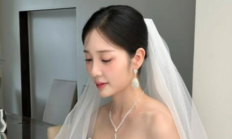 金メダリストとの熱愛報道のアイドル出身女優、注射打った近況公開「歩く総合病院」