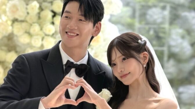 ソン・ヒョンジュ♥パク・ミンジョン、婚前妊娠説を否定→お腹出したクロップトップで証明「子どもができたら祝福」