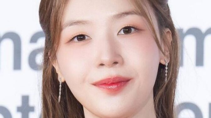 パン・ミナ、抱きかかえた赤ちゃんを公開…突然の近況にファンも「びっくり」
