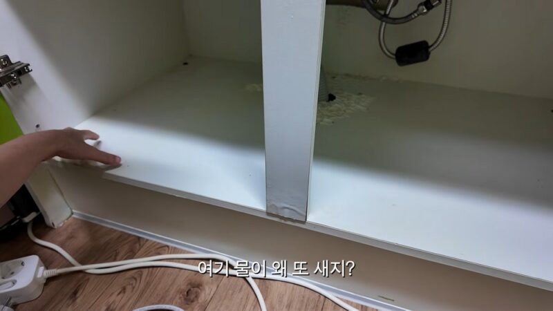 박경혜、波乱の6畳一人暮らし…「シンク水漏れ→天井落下」