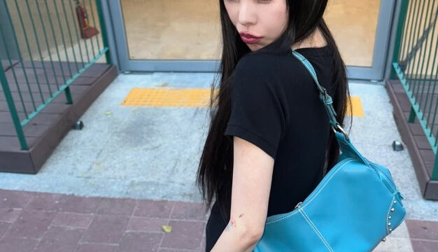 MAMAMOOフィイン、夏風邪でも変わらぬ輝き…日常で見せた情緒あふれる姿にファンから応援の声