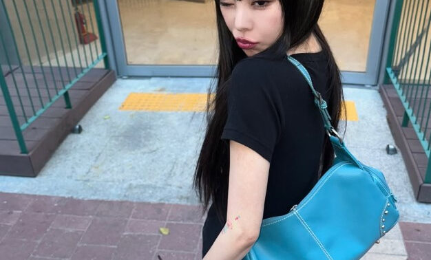 MAMAMOOフィイン、夏風邪でも変わらぬ輝き…日常で見せた情緒あふれる姿にファンから応援の声