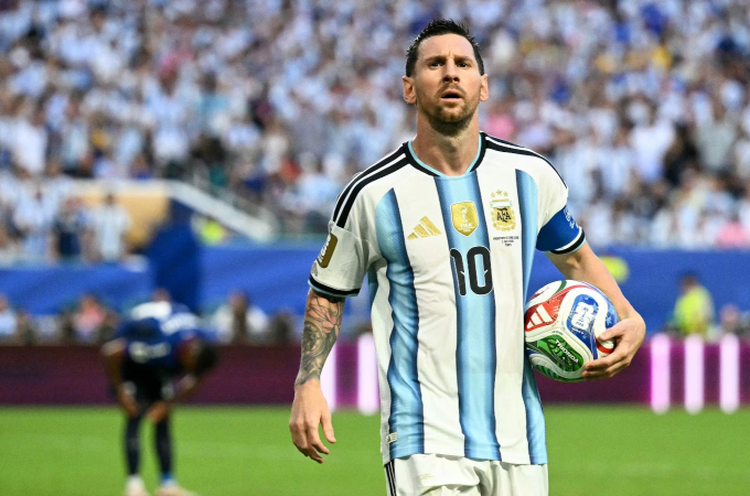 メッシ、W杯史上初の通算20ゴール達成