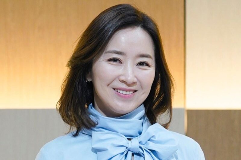 ユン・ユソン、訃報に接し…堪えきれず号泣(『カン会長』)