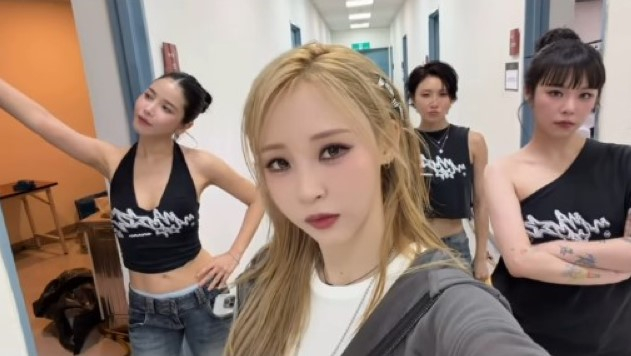 MAMAMOO、ワールドツアー中も全力の遊び心!「ワンダーウーマン」リール動画が話題