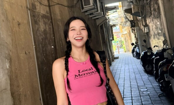 MAMAMOOソラ、台湾・台南での旅を公開　弾ける笑顔で癒やしの近況報告