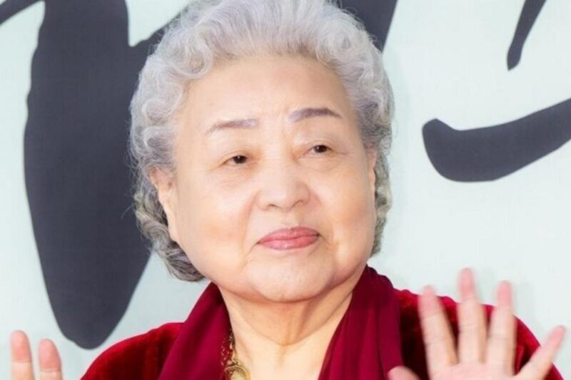 カン・ブジャ、洪明甫監督に同情…発言が波紋を呼ぶ