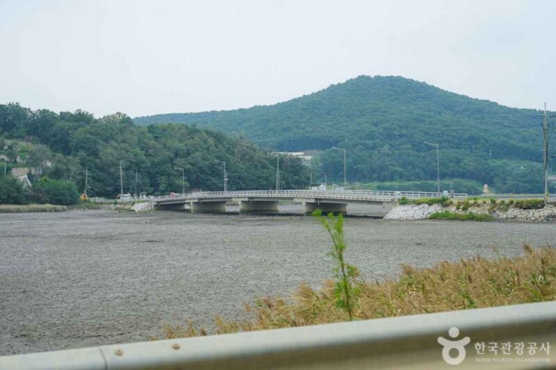 「中国の商人さえ立ち入れなかった？」知る人ぞ知る秘境の島旅