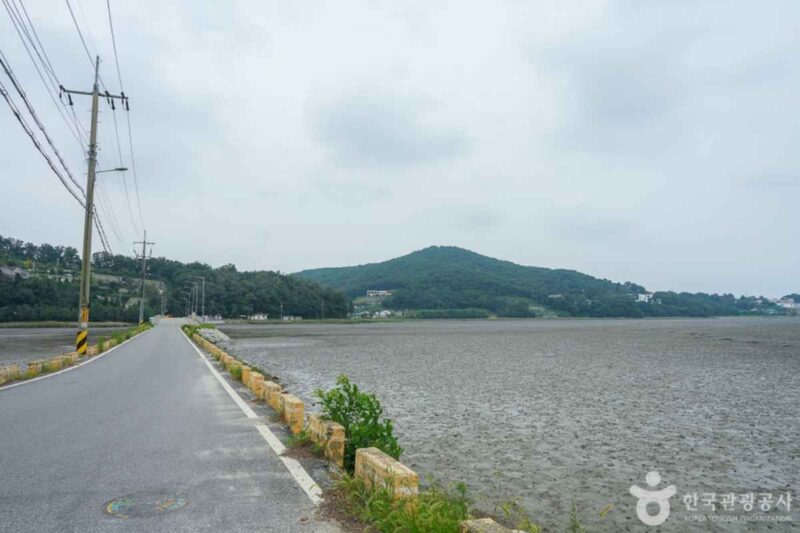 「中国の商人さえ立ち入れなかった？」知る人ぞ知る秘境の島旅