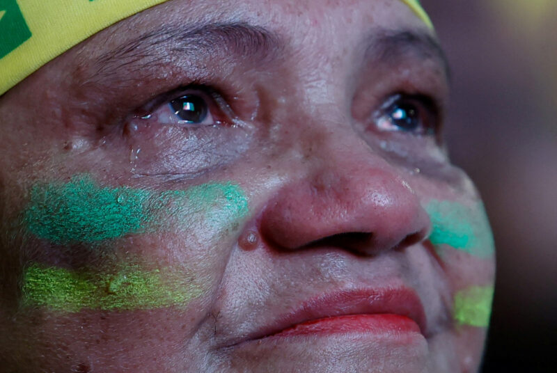批判回避か…ブラジル代表帰国チャーター機、搭乗選手はダニーロただ一人