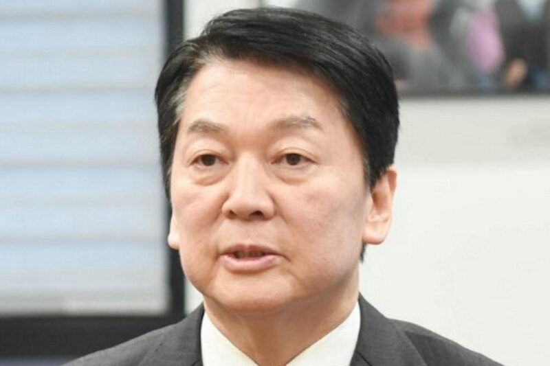 アン・チョルス氏、沈黙を破り「法廷」へ