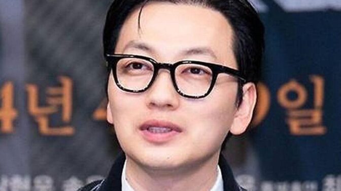 イ・ドンフィ、所属事務所代表を「全暴露」…波紋が拡大