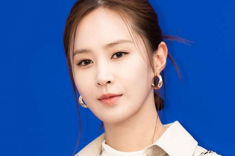 少女時代ユリ、芸能界から距離を置く…波紋広がる