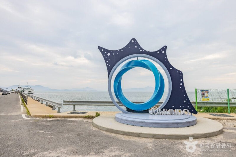 「誰も知らないのに検索急増」船で40分、離島の中の離島が話題に