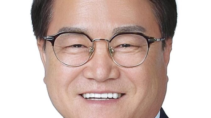 キム・ハス前郡守、山中で遺体で発見　遺書も見つかる