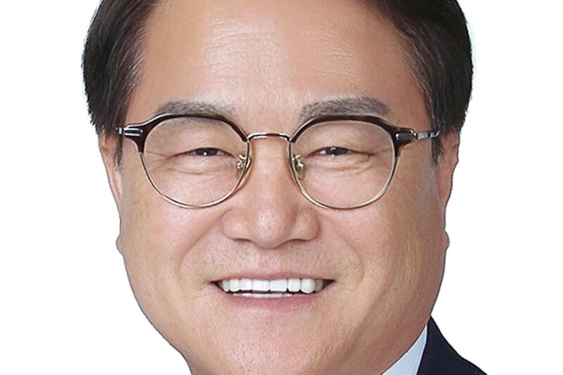 キム・ハス前郡守、山中で遺体で発見　遺書も見つかる