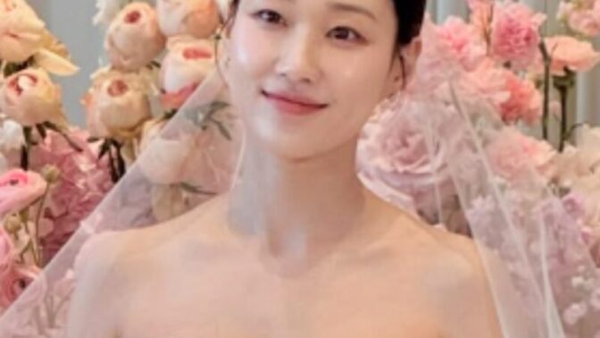 「皆さん、結婚します」ハ・ユンギョン、ウェディングドレス姿で『アパート』サプライズPR