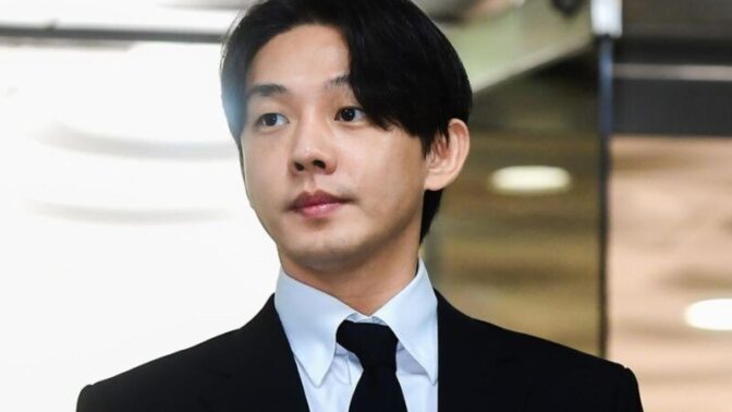 薬物使用のユ・アイン、公の場で「満面の笑み」　波紋広がる