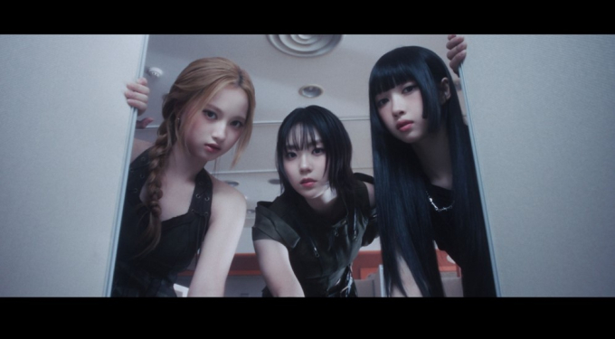JYP新ガールズグループ「OUR BIRTHDAY」、初のビジュアル公開