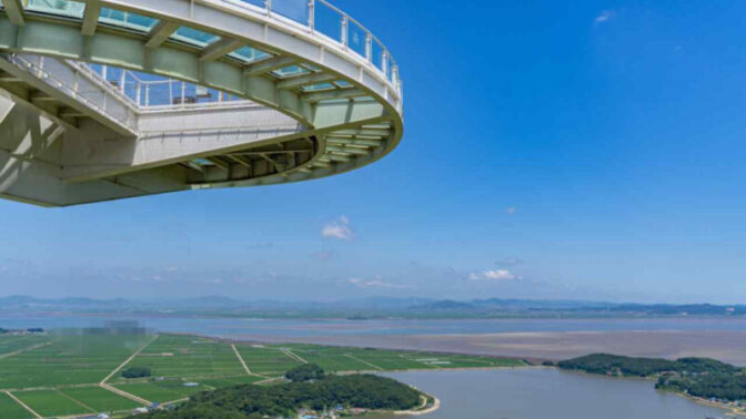 明日からでも間に合う！都心からすぐ行ける「絶景離島」で週末リフレッシュ旅