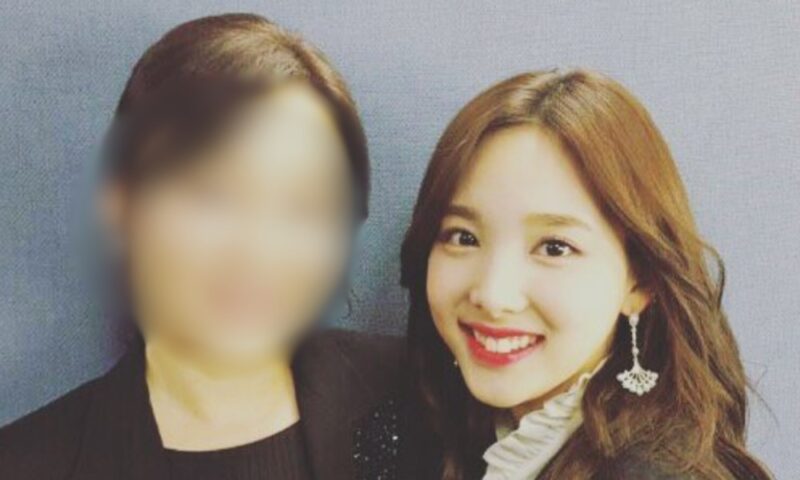 TWICE ナヨンの母、再契約前に意味深長「十分な待遇を受ける番」